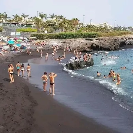 Stunning 2-bed House In Puerto de la Cruz (Tenerife)
